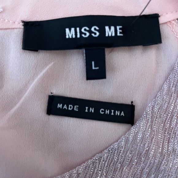 Miss Me Womens Pink Metallic Cold Shoulder Ruffle Blouse MMT0777L Large NWT - Picture 3 of 10